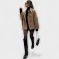Lovie - Beiger Oversized-Mantel im urbanen Chic