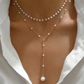 Collar de dos vueltas con perlas colgantes