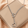 Collar Lara con corazón de acero inoxidable
