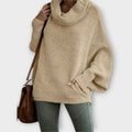 Ulrike | Jersey de cuello alto beige elegante