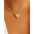 Collar con piedra lunar - Medallón triangular
