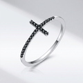 ANILLO BRILLANTE CRUZ DE PLATA