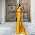 Claudia | Vestido con Capa