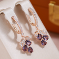 Elegantes pendientes con cristales de granada en oro