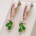 Elegantes pendientes colgantes con circonita de colores