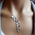 Collar vintage con flor en plata
