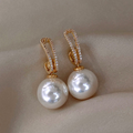 Pendientes Elegantes de Perlas con Zirconias
