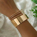 Pulsera clásica vintage en oro
