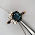 Anillo Vintage de Cristal Azul y Circonia