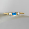 Oro Centro azul deslumbrante y anillo centelleante